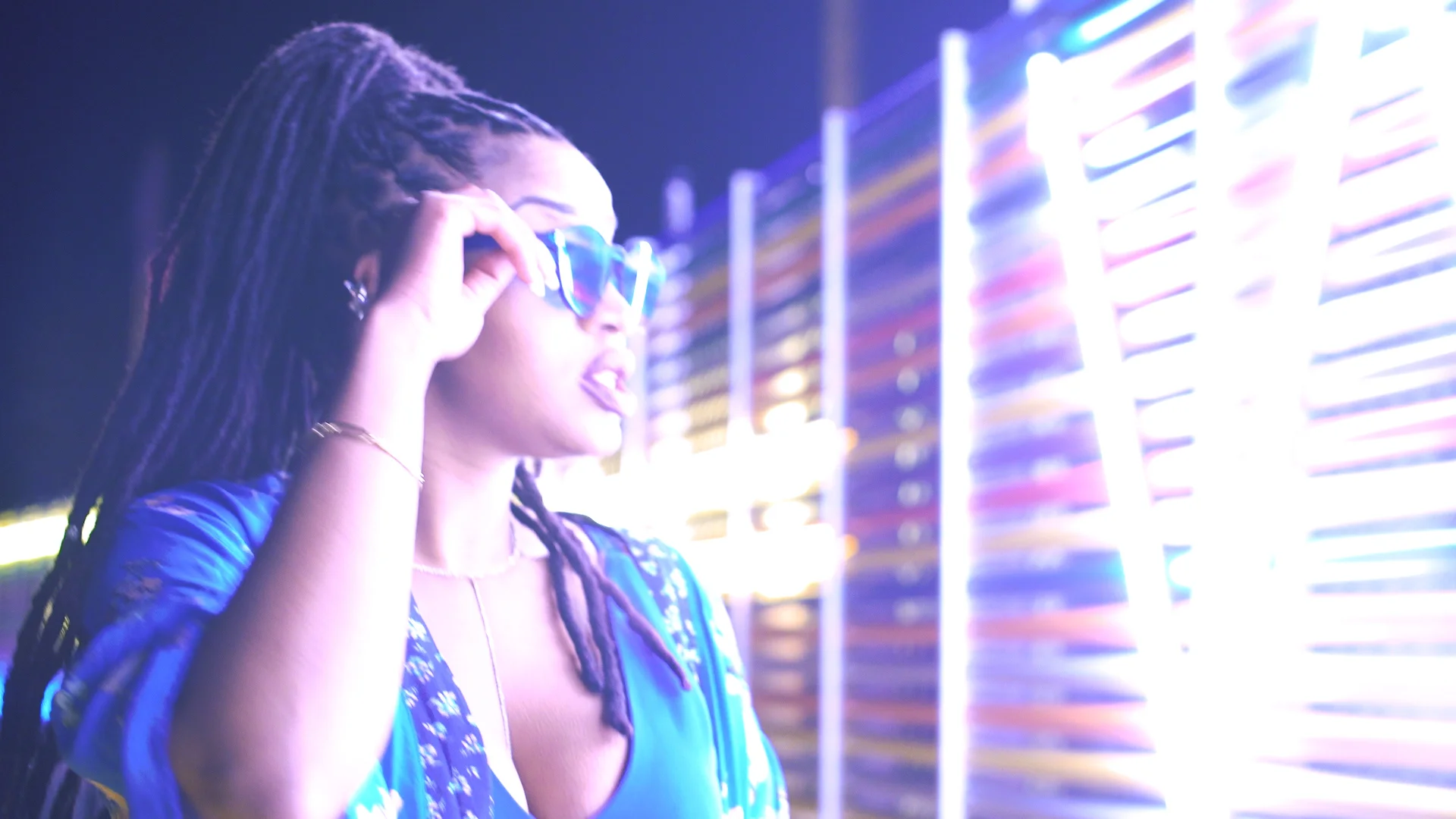DUTCH REBELLE - I CANT FINAL.mov.00_01_01_08.Still002.jpg