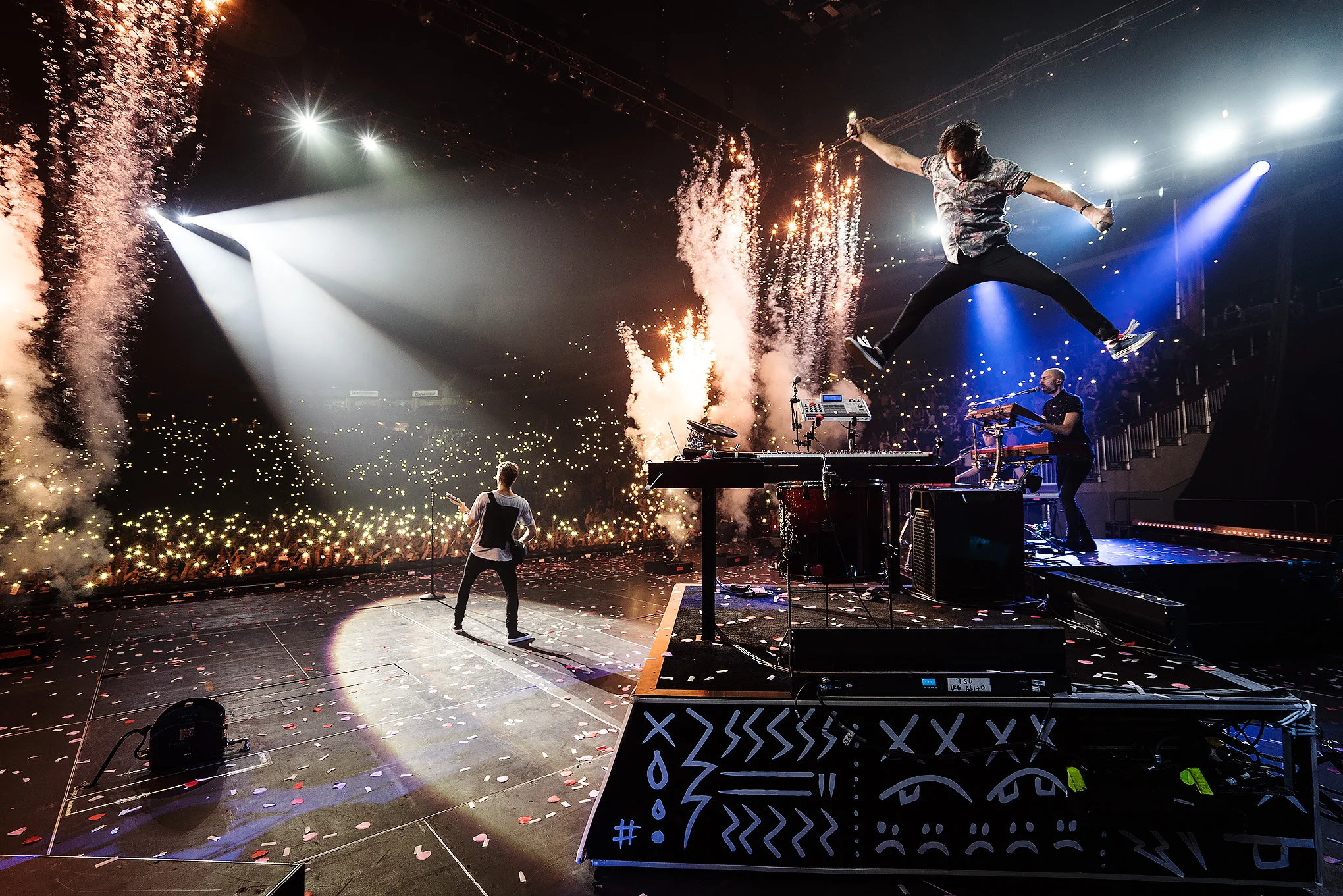 THE CHAINSMOKERS ANNOUNCE AUSTRALIAN TOUR