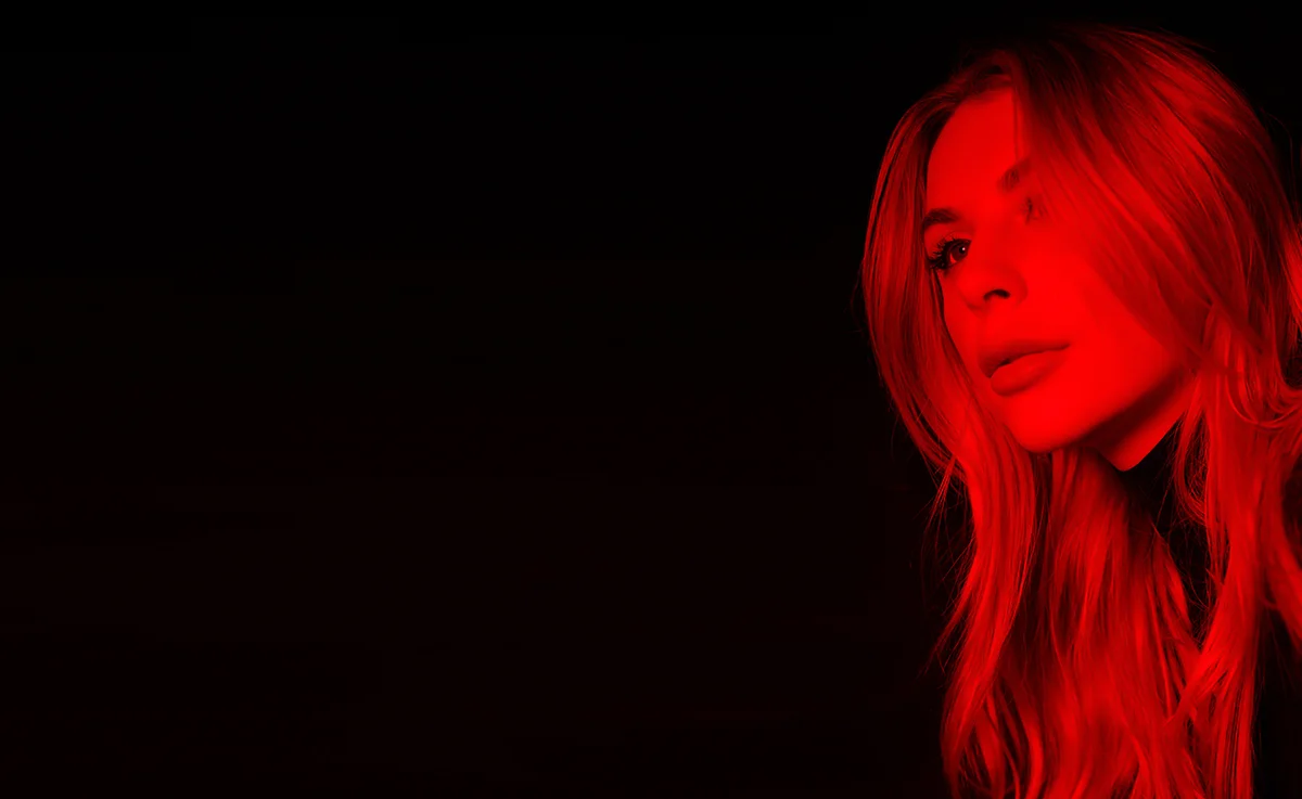 Owl Eyes March Retouched 01 HORIZONTAL v1.jpg