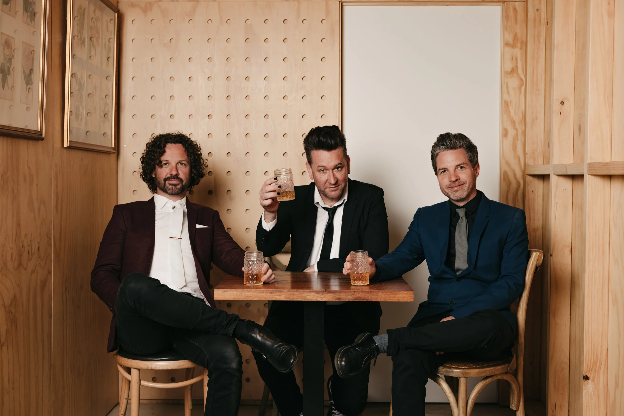 ESKIMO JOE BLACK FINGERNAILS, RED WINE IN THE CITY 2022 NATIONAL TOUR