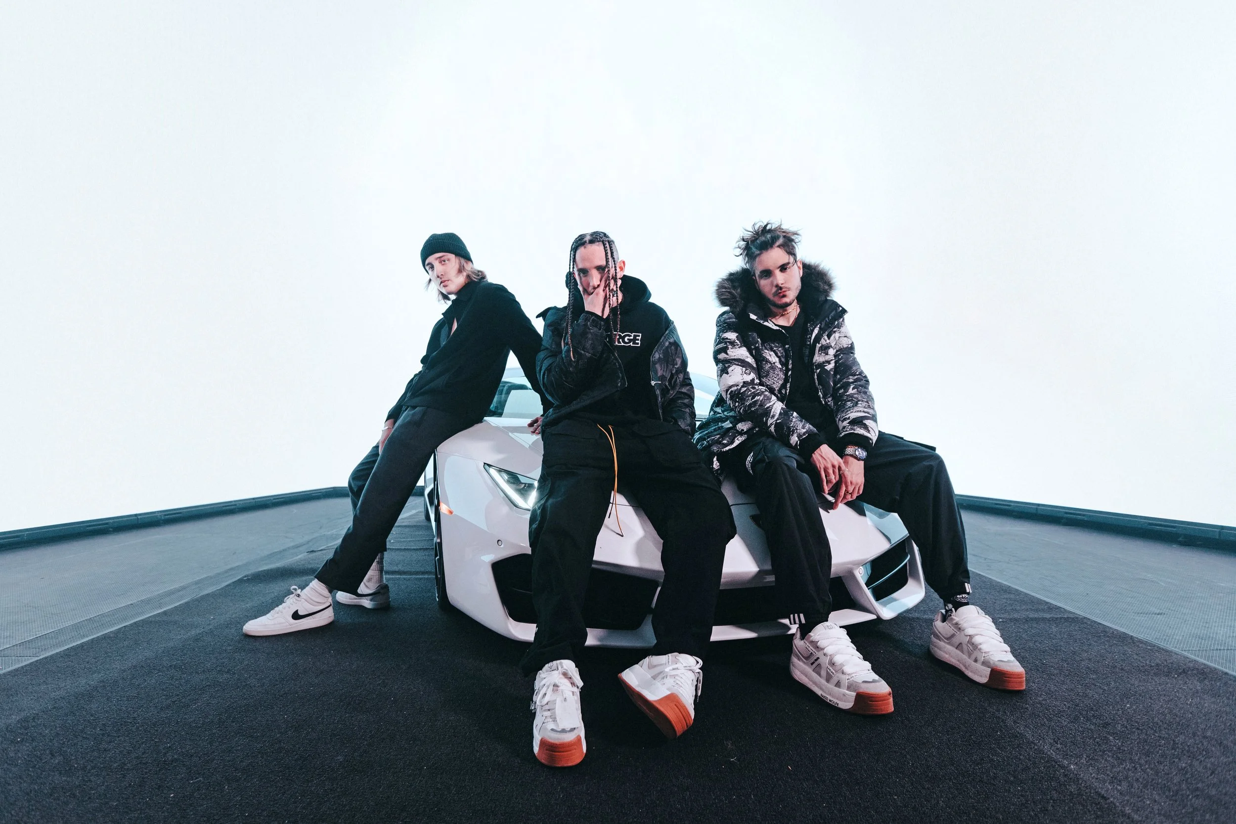 CHASE ATLANTIC ANNOUNCE 'COLD NIGHTS' AUSTRALIAN TOUR 
