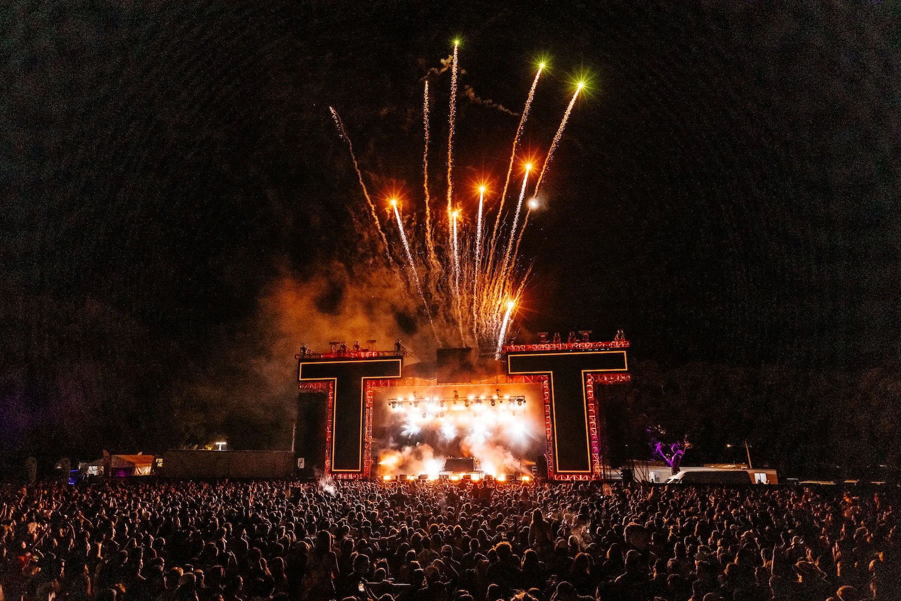 SAVE THE DATE | THIS THAT Returns 