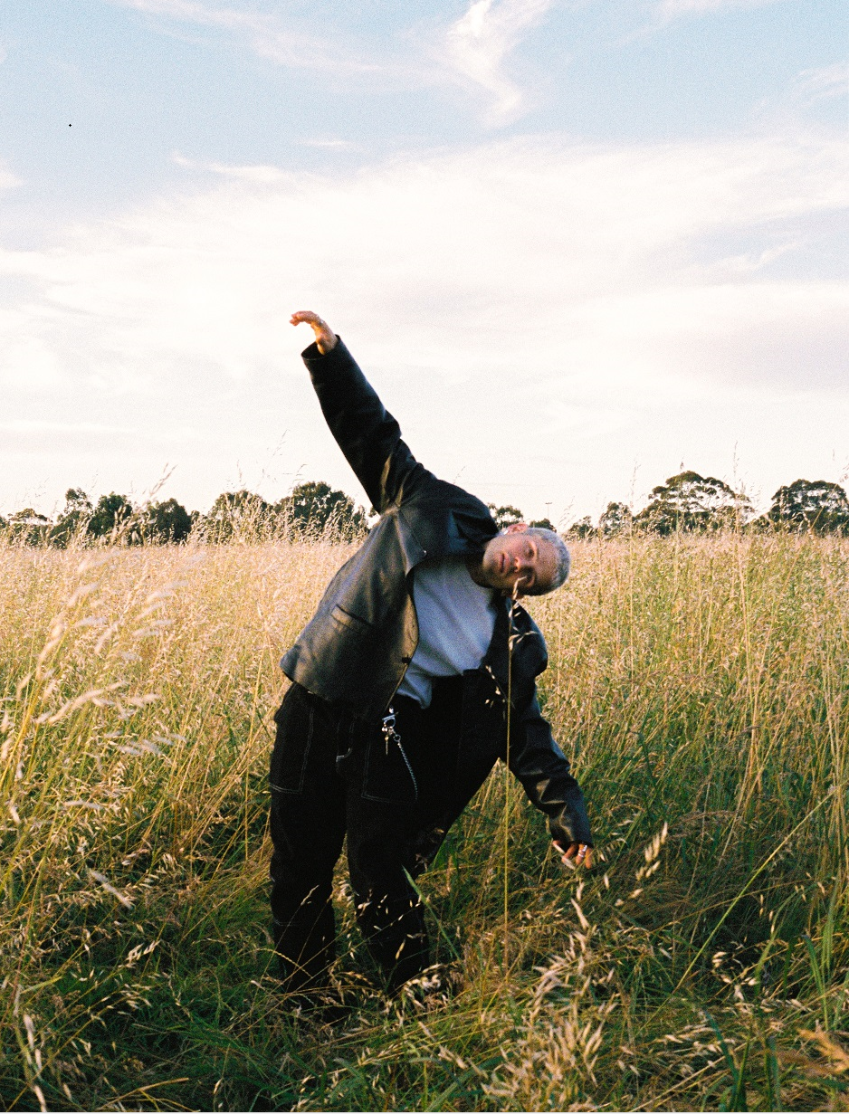 SAN JOSEPH PLAYS FIRST HEADLINE SHOW