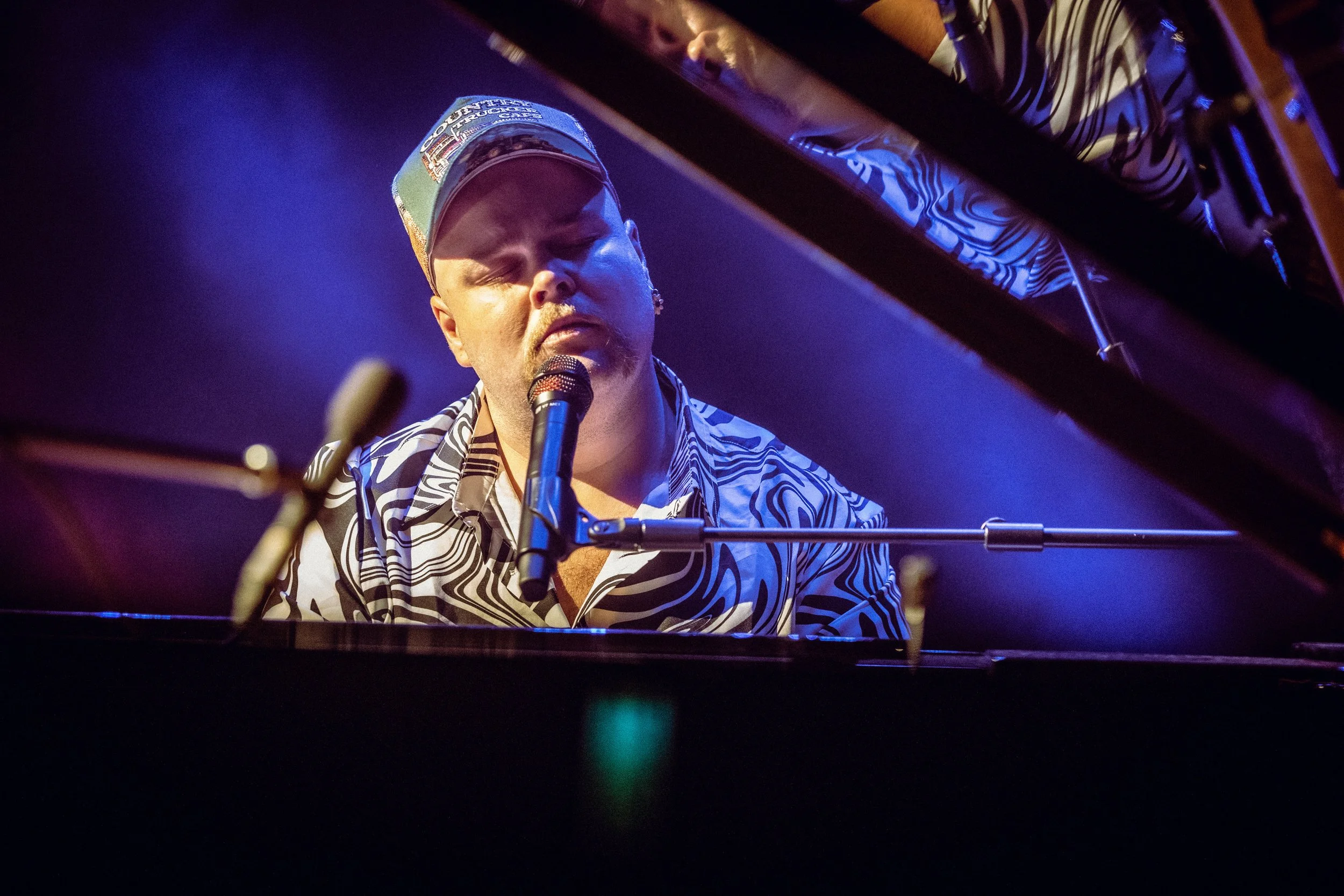 BRAD COX ANNOUNCES REGIONAL SOLO TOUR YARNS AND YODELS