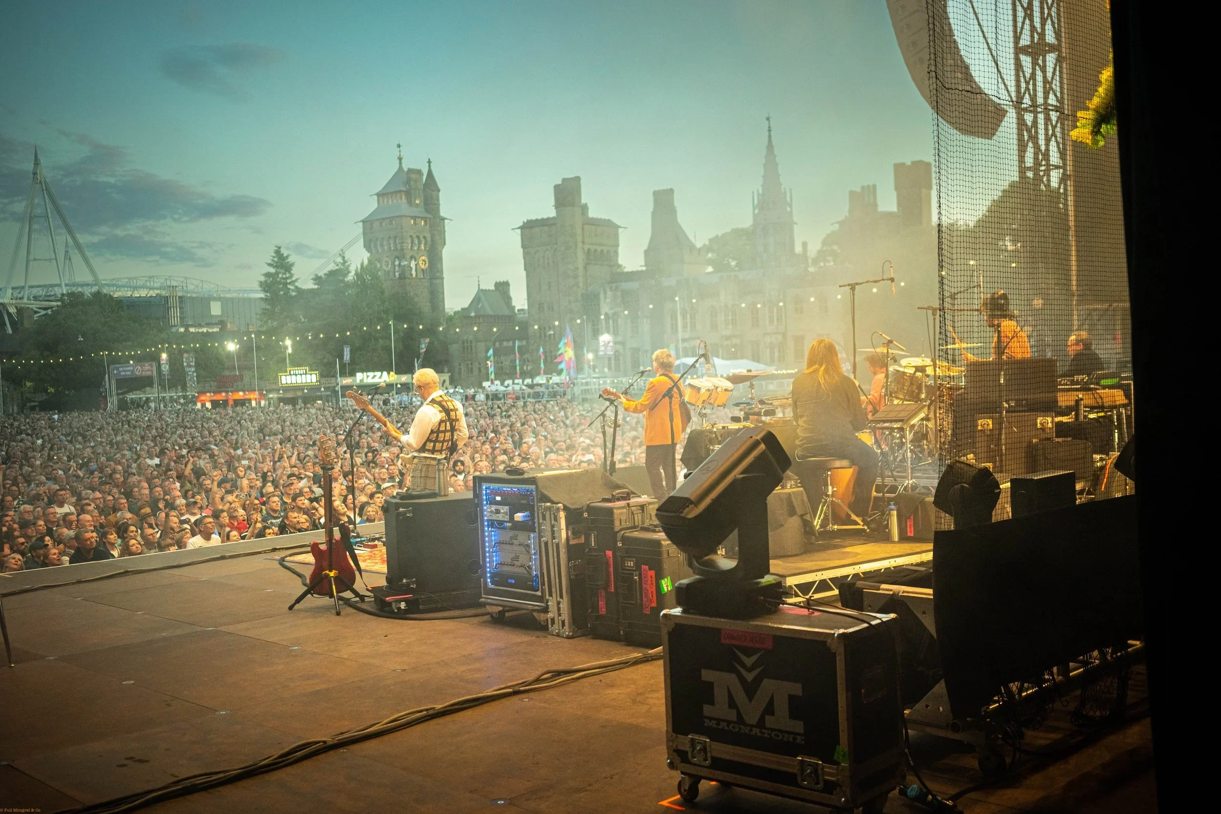 Crowded House To Headline Inaugural Golden Hour On Bondi Beach