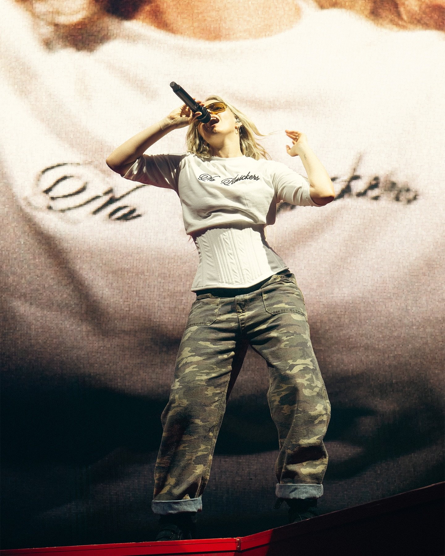 📷 @jeanngooi shoots @reneerapp at @johncainarena 

@catandcalmell @divacupsdjs 

Full gallery up on the site.