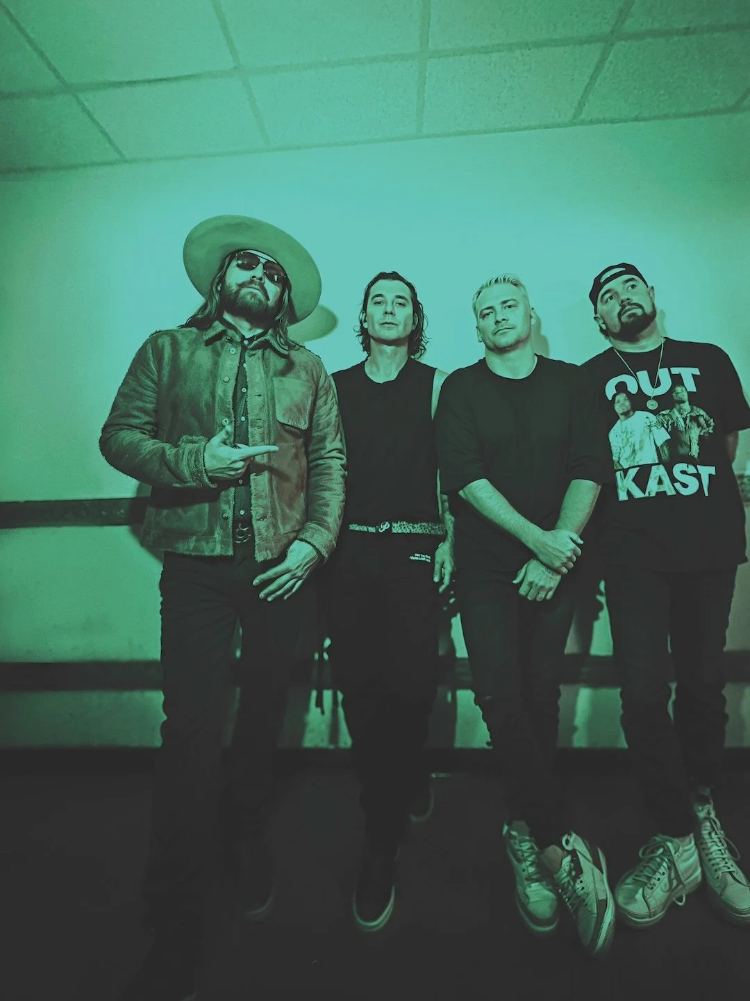 @shinedown x @bush Australian Tour. 

Comment &ldquo;Tickets&rdquo; and we&rsquo;ll send you all the details or click the link in our bio.  #australianmusicscene 🇦🇺🎟️