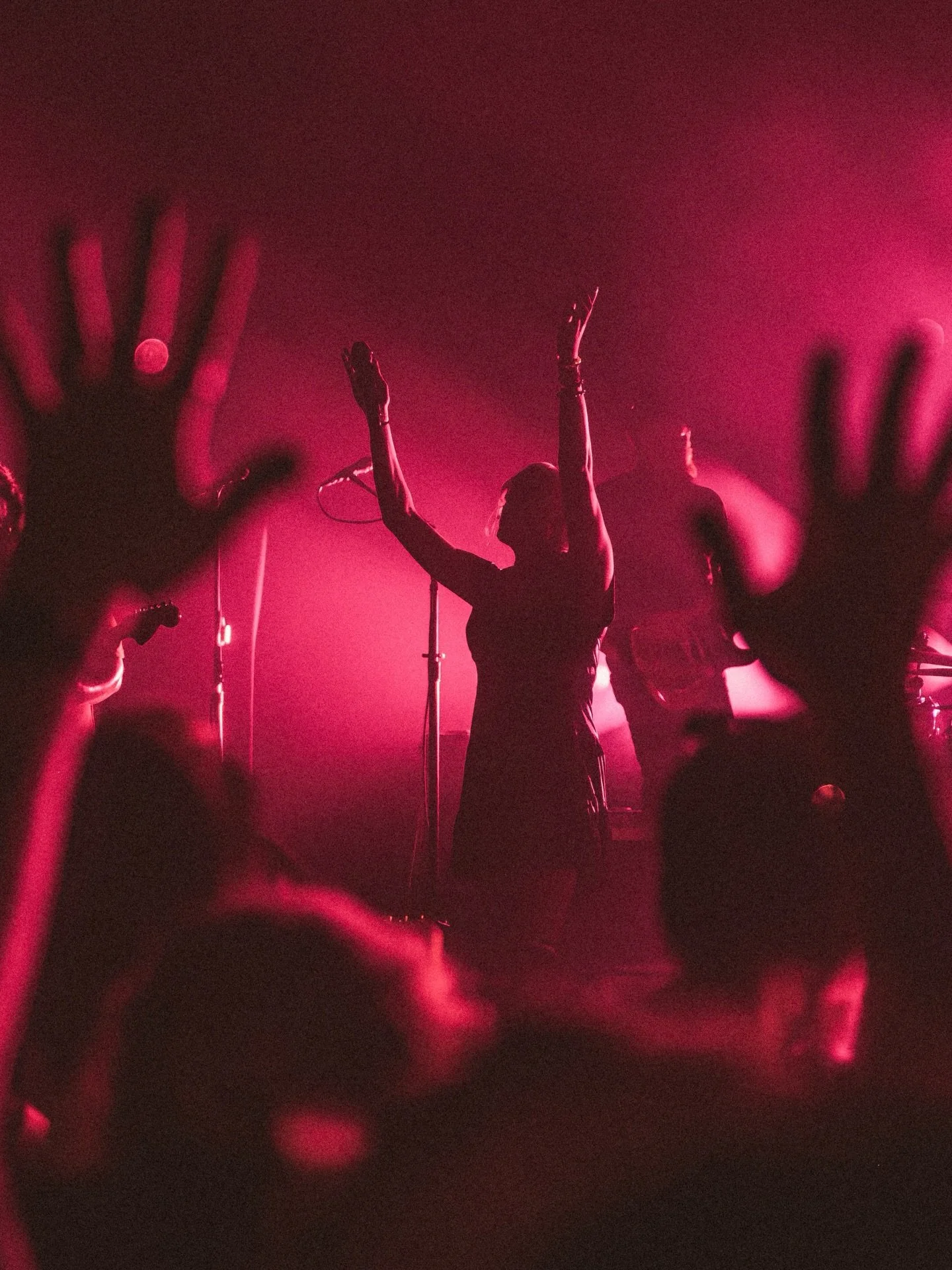 All the tours announced in Australia this week 🇦🇺

Comment &ldquo;Tickets&rdquo; and we&rsquo;ll send you all the details or click the link in our bio.  #australianmusicscene 🇦🇺🎟️ 

📷 @ash_jms