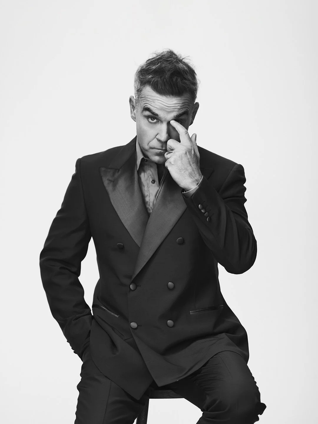 @robbiewilliams Australian Tour. 

Comment &ldquo;Tickets&rdquo; and we&rsquo;ll send you all the details or click the link in our bio.  #australianmusicscene 🇦🇺🎟️