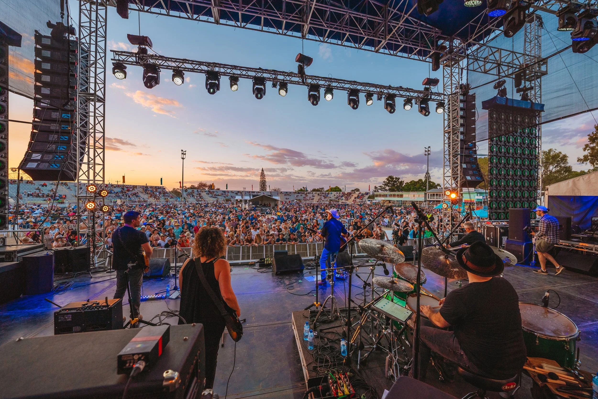 Savannah In The Round 2026