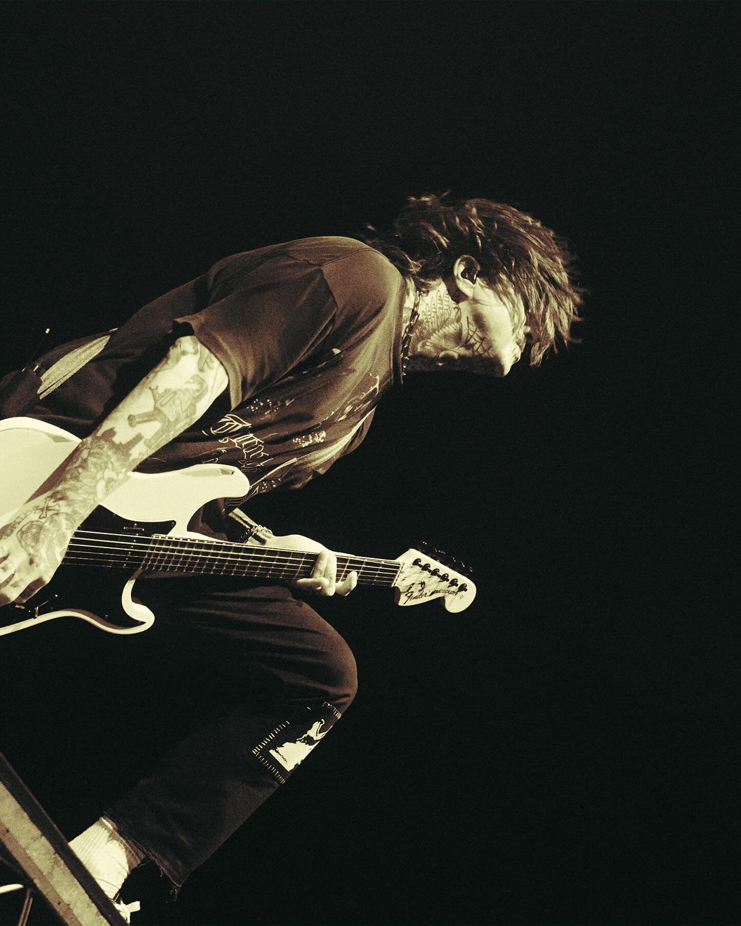 📷 @jeanngooi shoots @piercetheveil at @rodlaverarena 

Full gallery up on the site.