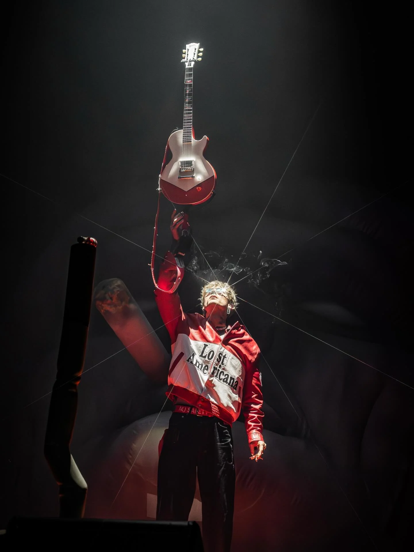 📷 @ash_jms shoots @machinegunkelly at @brisentcent 

Full gallery up on the site. 
@livenationaustralia @rpm_pr