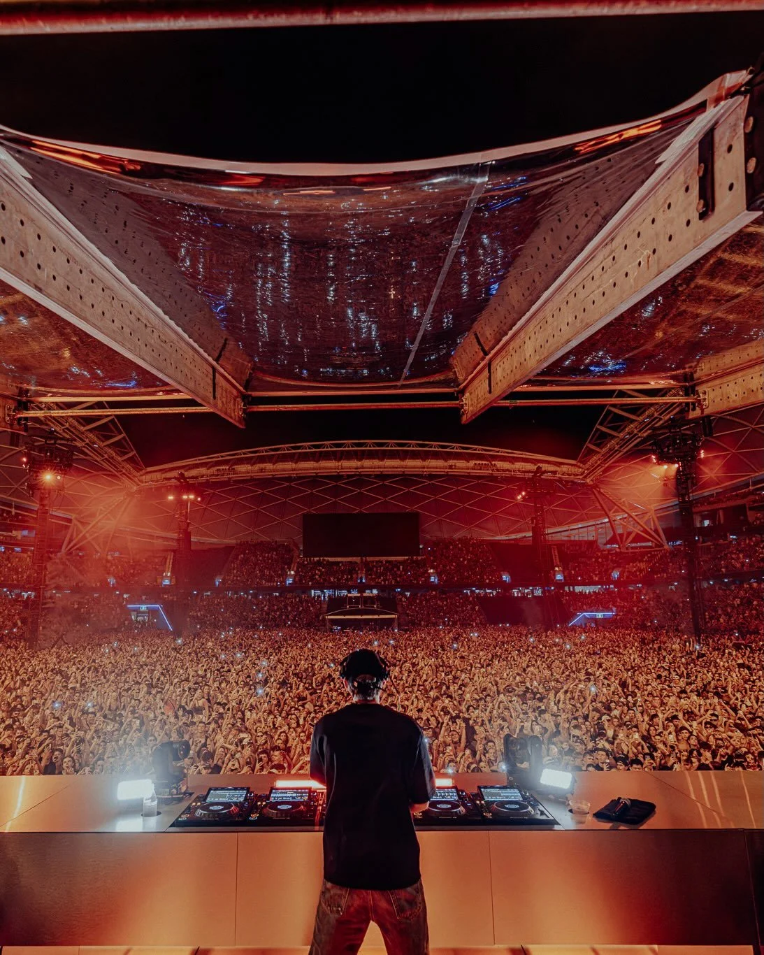 @officialgreenvelvet , @torrenfoot and  @rona.ngamperle b2b @djjnett join @domdolla for his headline @marvelstadium.au show.