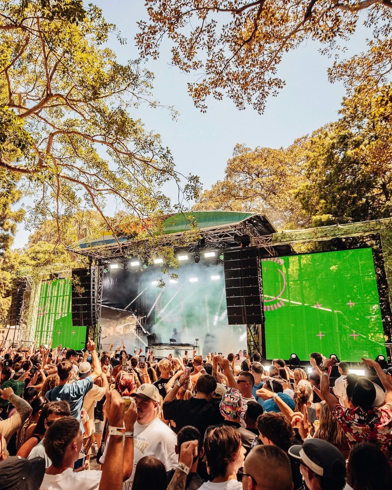 @fielddaysyd lineup! 

Comment &ldquo;Tickets&rdquo; and we&rsquo;ll send you all the details or click the link in our bio.  #australianmusicscene 🇦🇺🎟️