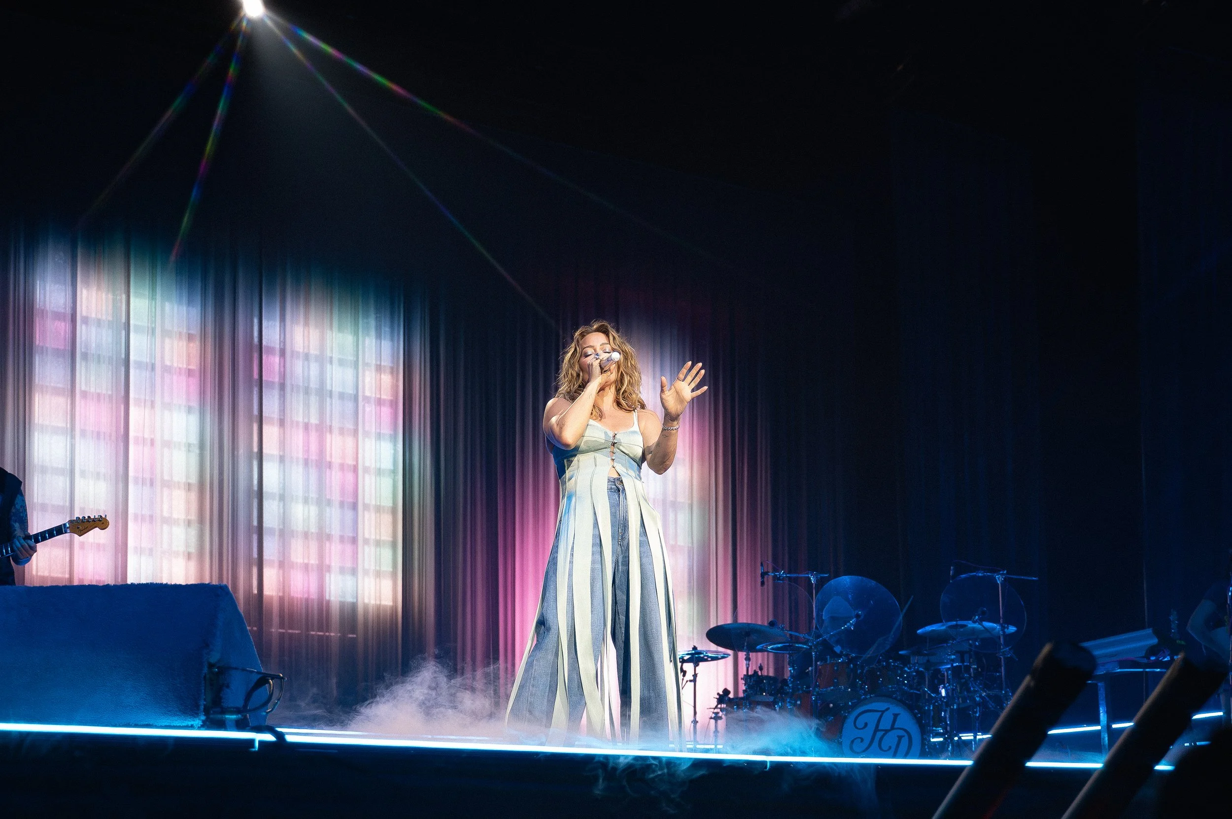 PHOTOS: Hilary Duff – Brisbane Entertainment Centre 