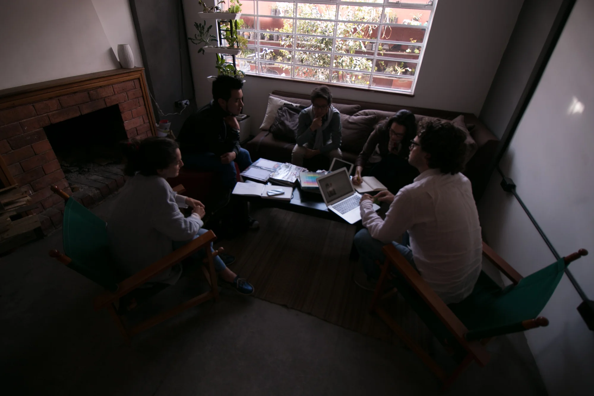 Trabajo en equipo - Chimenea-espacio-coworking