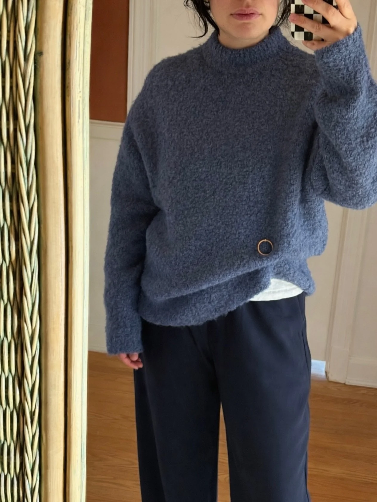 I confirmed three things this weekend. 
1) Whoever came up with the sweater-tshirt-brooch combo is a genius. 
2) The Gap Easy Pant is life changing. 
3) Filming clothing hauls as a toddler mom is comical. Stay tuned for the proof.
#brooch #gap #toddl