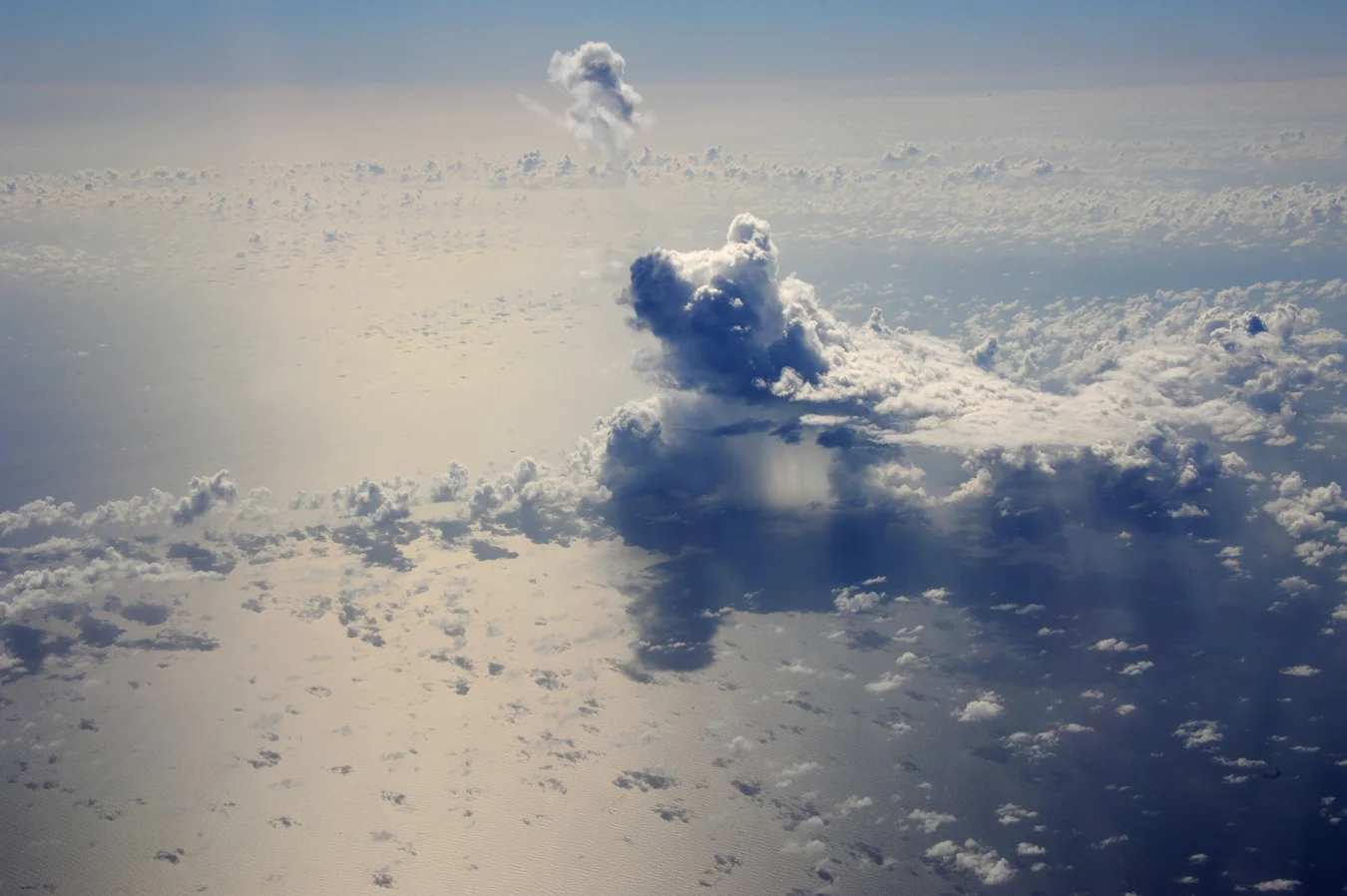 copyrightAM12_0204_sky 6_o.jpg