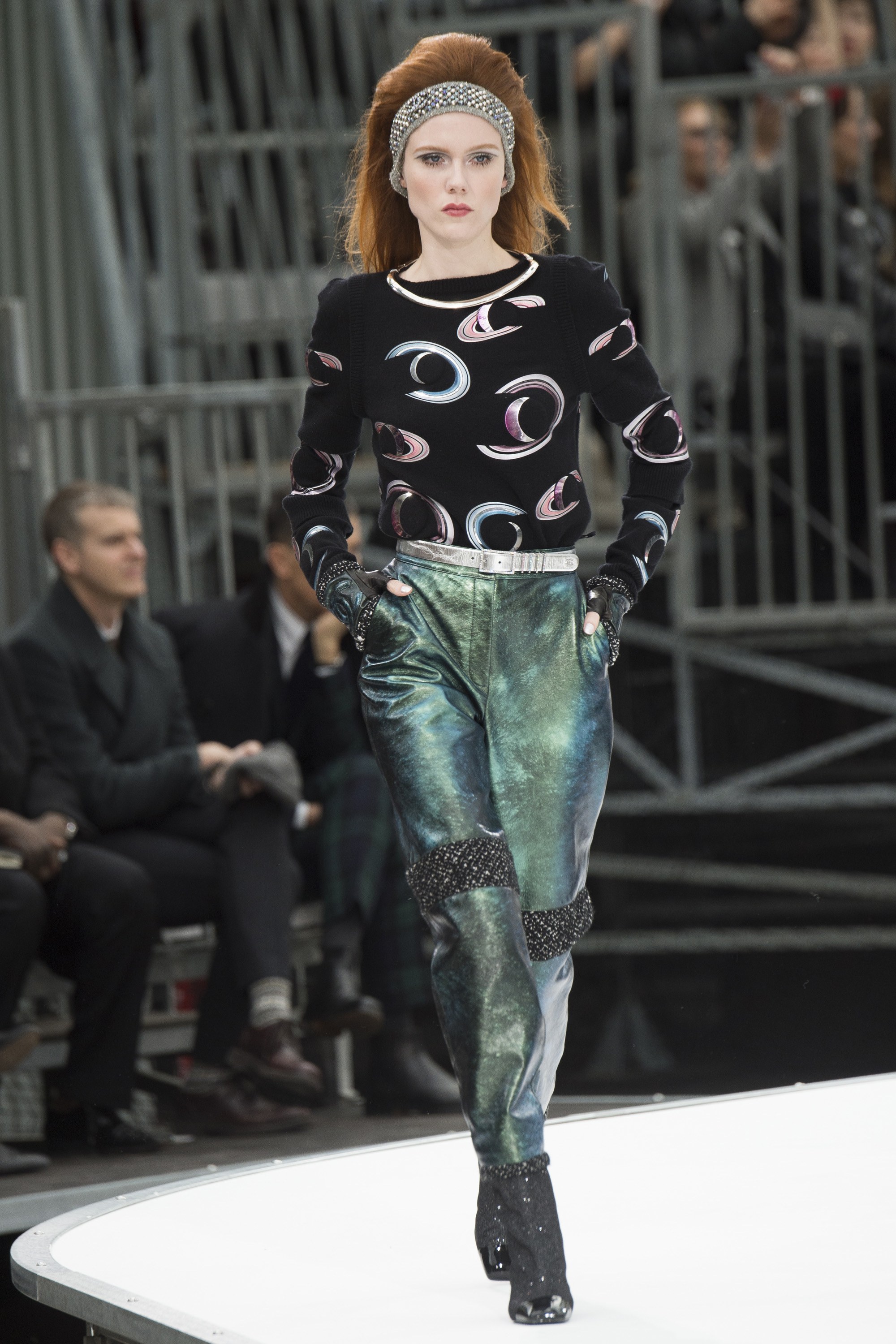 Chanel AW17: Fashioning Future — Busquets