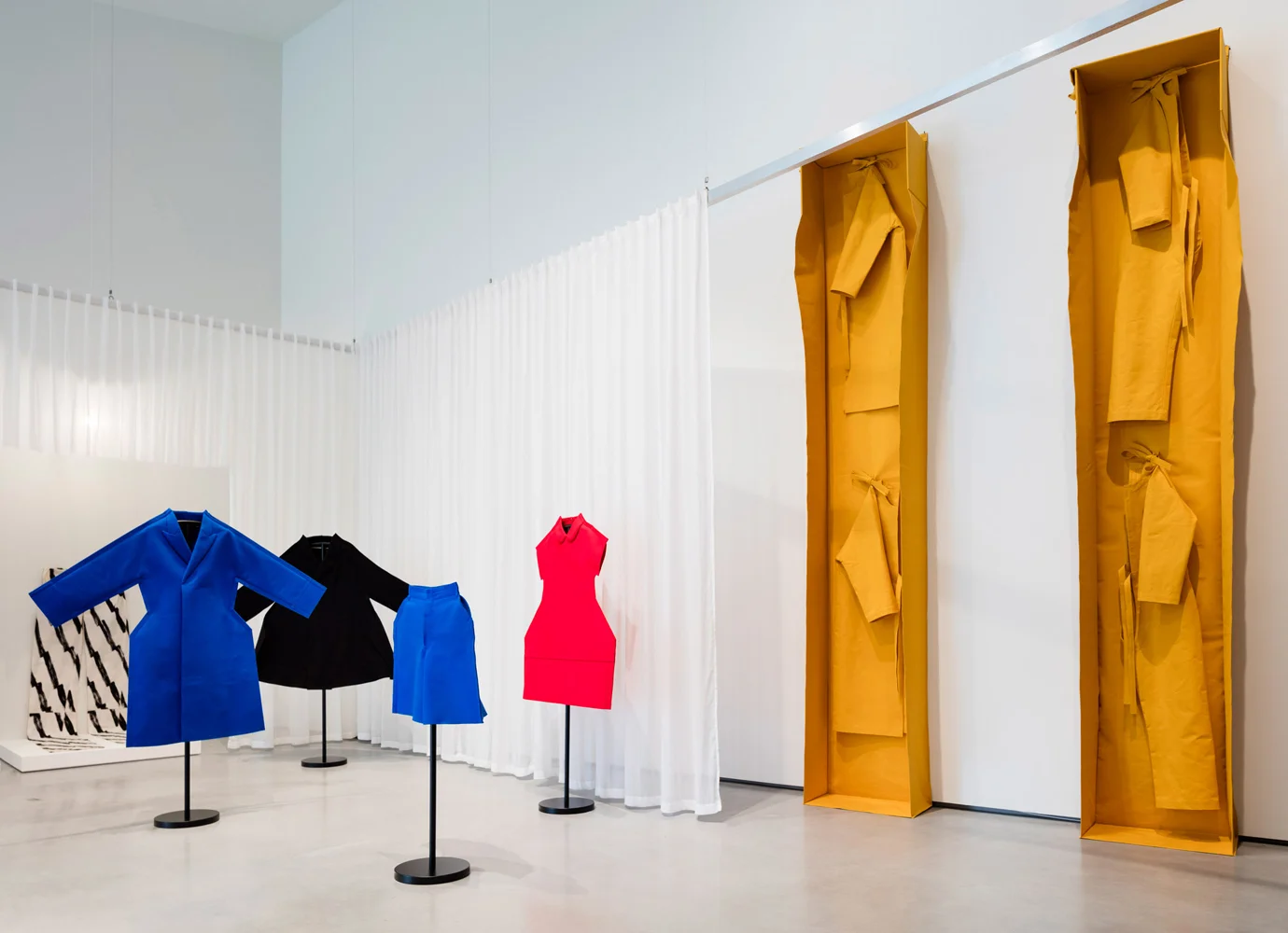Fashion & Art: Strange Bedfellows?