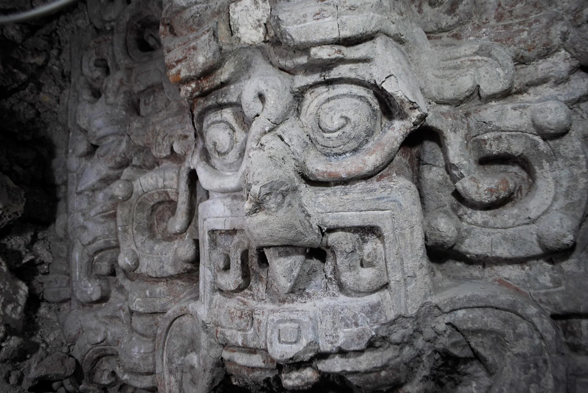 The architecture at the site is massive and the stonework is of excellent quality. Pictured: a chart of the sun’s path across the sky that decorate the exterior of the temple. (Courtesy of Stephen D. Houston, Brown University; Courtesy of Edwin Román)