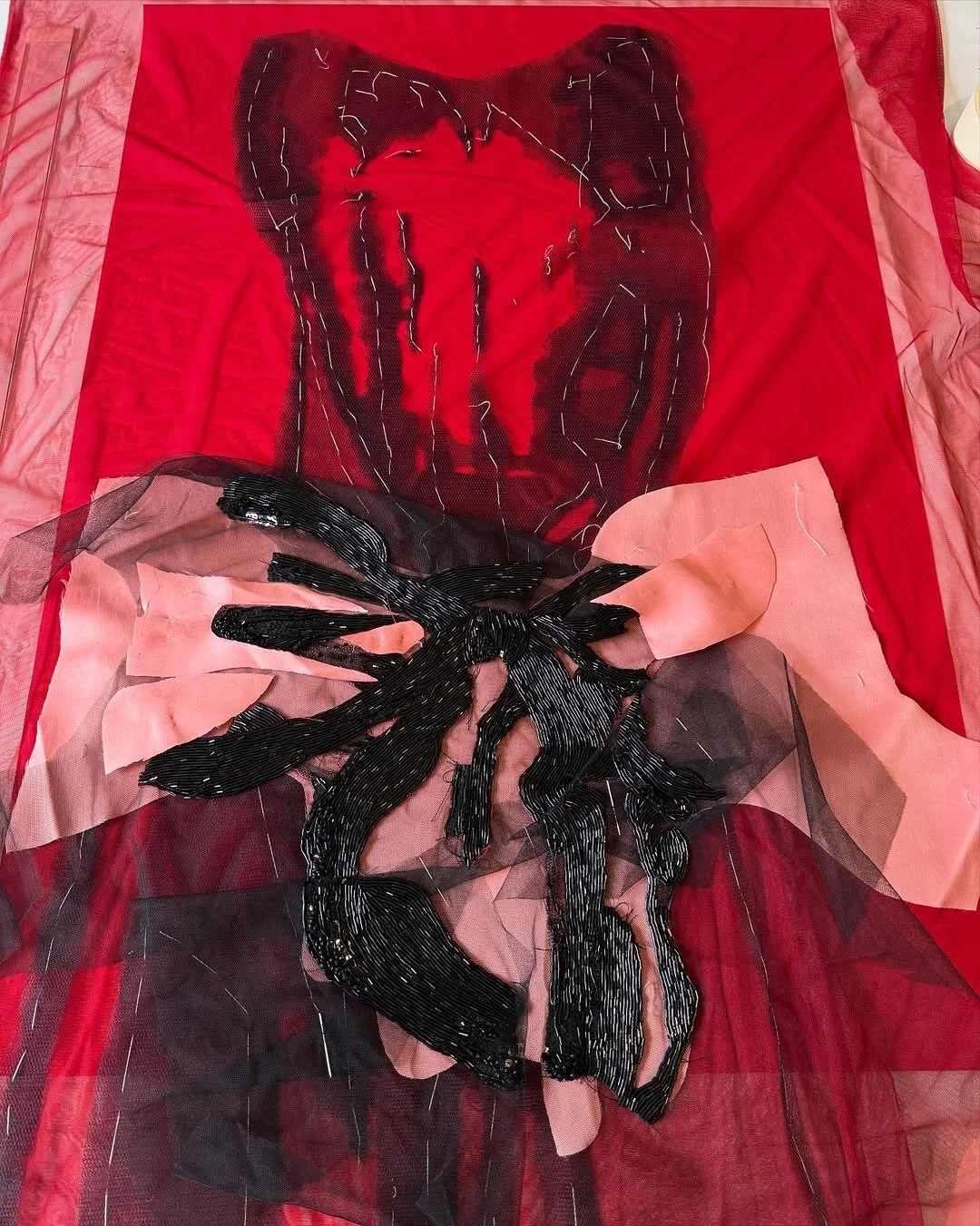 While completing his MA at Central Saint Martins, @steve_o_smith developed a technique which allowed him to transform his drawings into wearable objects, or rather, beautiful clothes.

In order to capture the same movement and emotion he expressed on