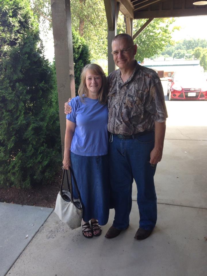 Jonathan and Diane Faucette serving in the Helps Ministry.
