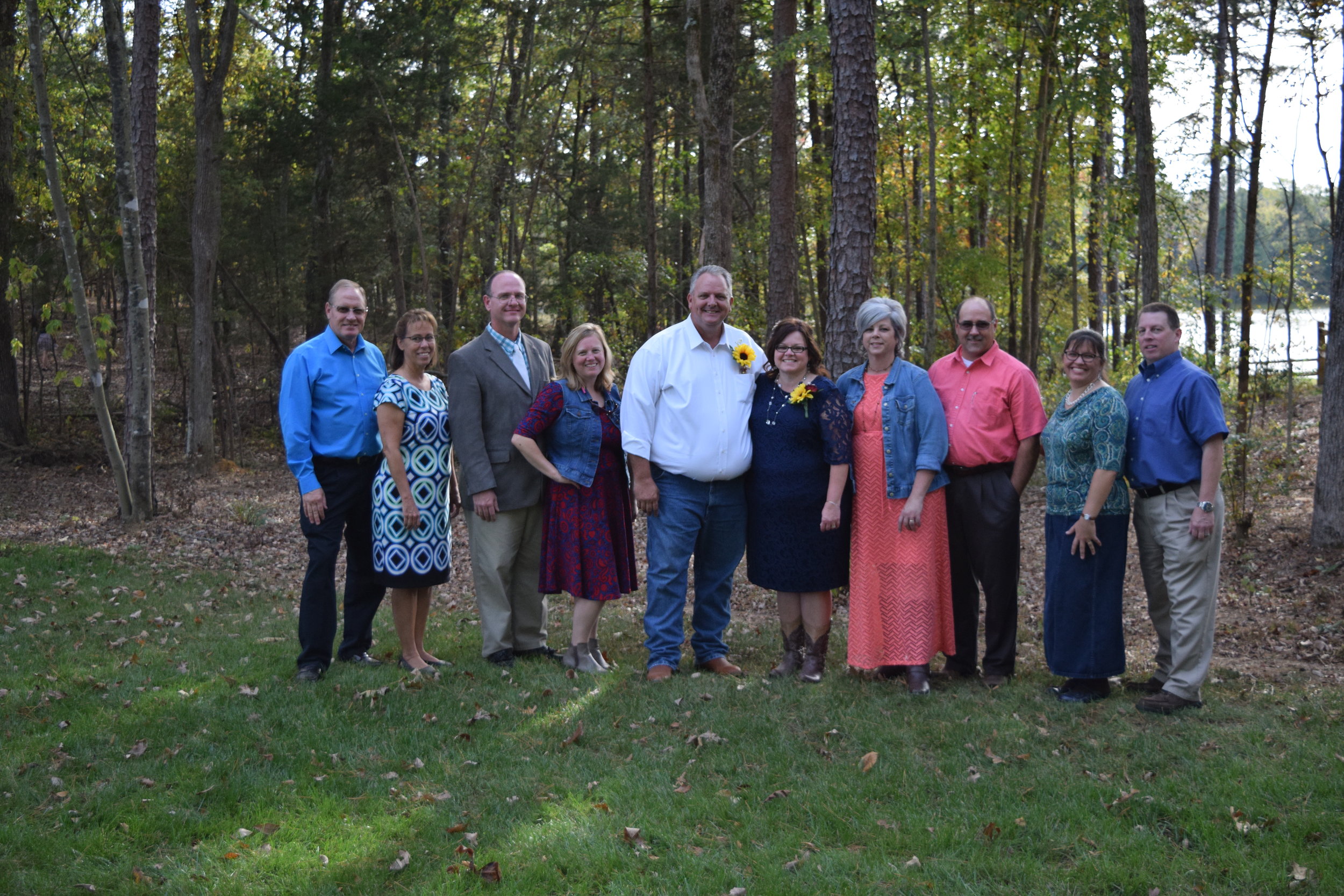 WHO ARE YOU TRAVELING WITH?