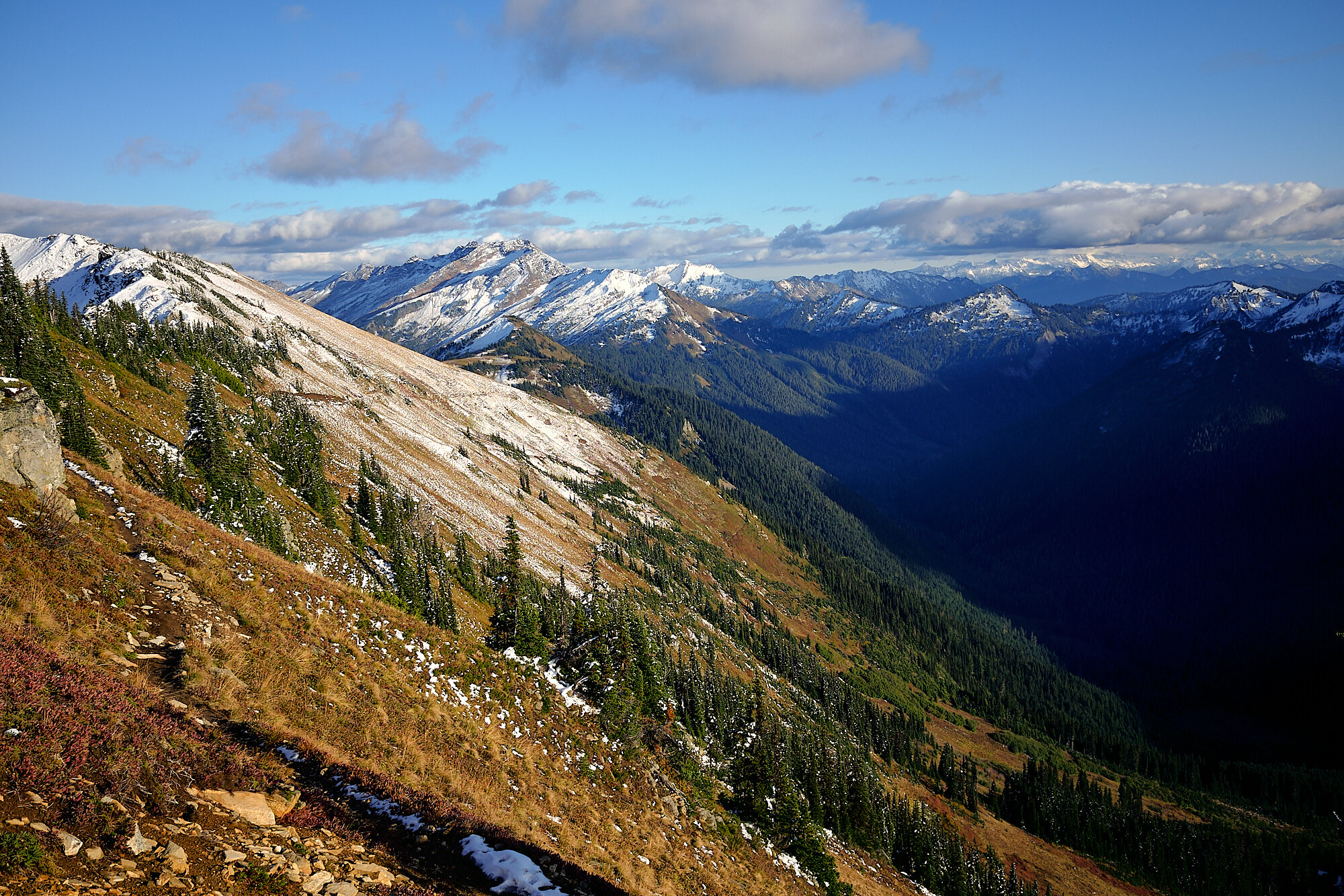  The North Cascades, freshly dusted. | 10/1/19 Mile 2,502.5, 6,011' 