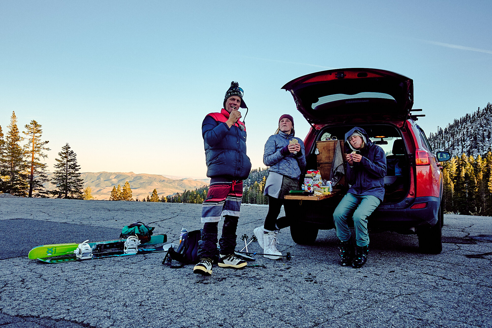  Post-ski hors d'oeuvres out of the back of my car. Shortly after, snack time came to an abrupt halt as the sun set and it got brutally cold. | 11/15/20 Mt. Rose, NV 