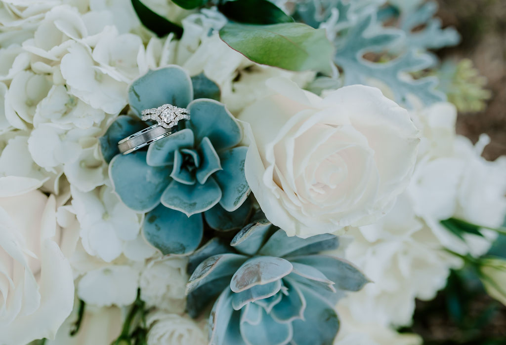 CanbyOreweddingsarahandjohnbettyoregonphotographer13.jpg