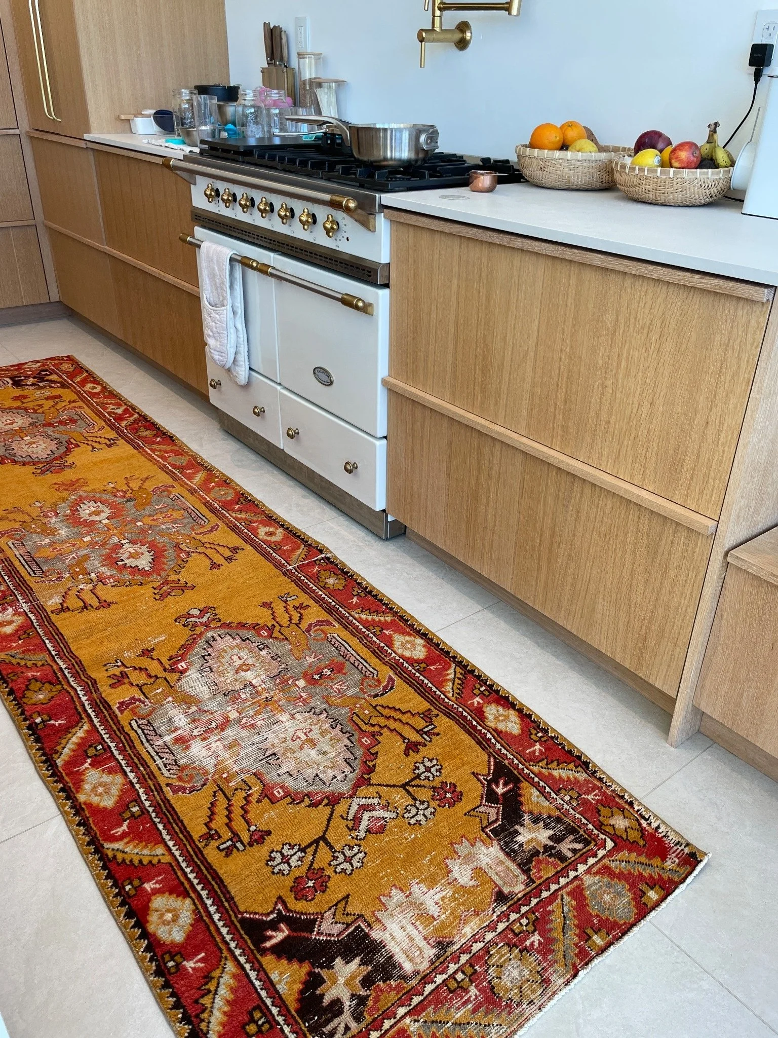 antique_kitchen_area_rug.jpg