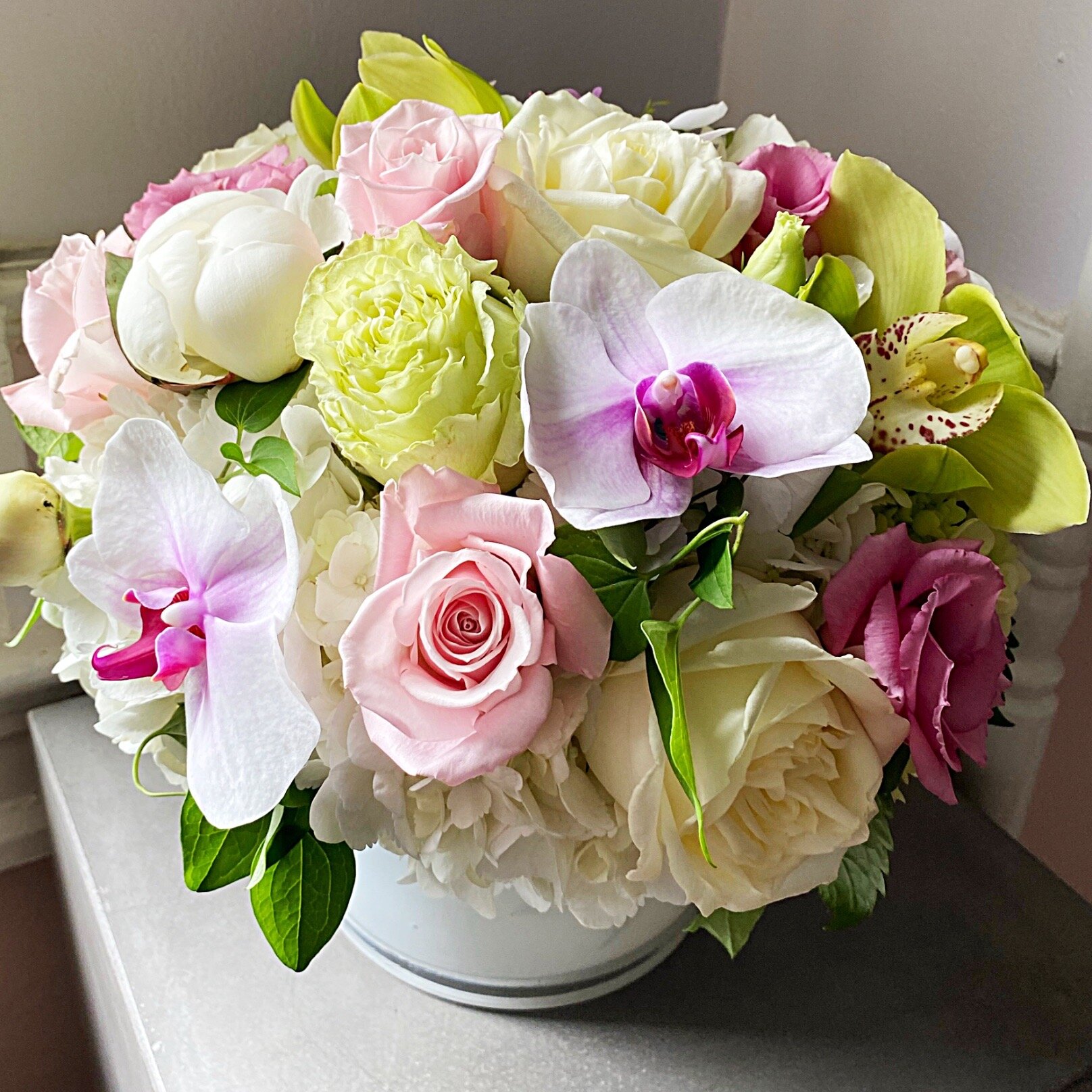 Pink, white and lime green flowers -  Atelier Ashley Flowers