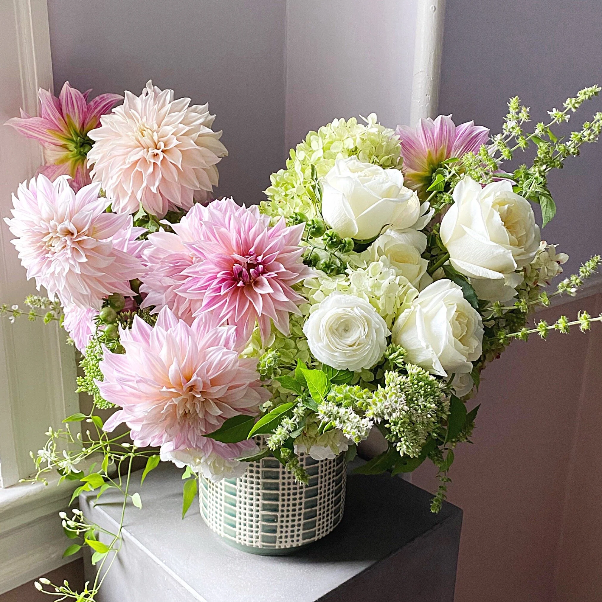 Big Bouquets: Impressive arrangements for delivery — Atelier Ashley Flowers