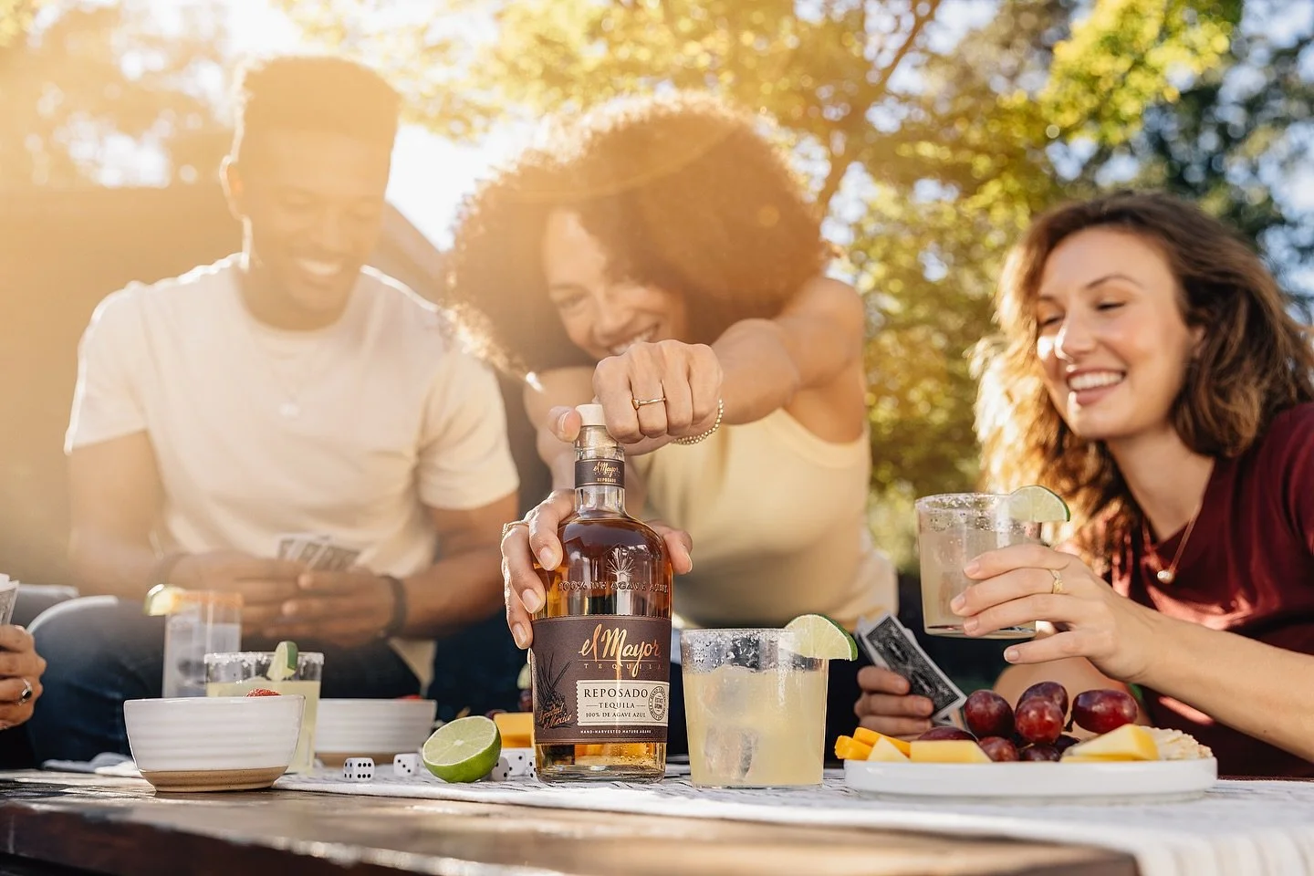 new 📸 for @elmayortequila 

Agency: @hilltop_grocery &amp; @blacktop_sailor 
Producer: @progingers 
CD AD: @alifelessillustrated 
DIT &amp; Gaff: @moricophoto 
Gaff &amp; Assist: @joefunkphoto 
Wardrobe: @chris.t.tyler @luggagelayne 
HMUA: @le0themu