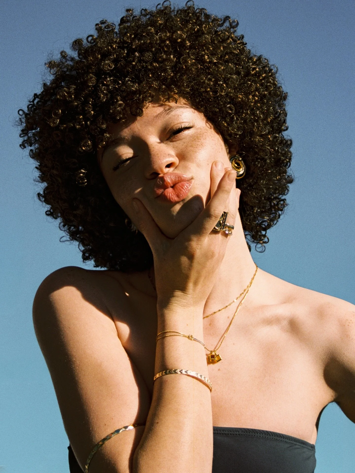 I&rsquo;ve long time wanted to do a session that is emotionally expressive and shot on film so that it keeps the rawness in tact. Thank you to @sw.delayne for going along with the concept, executing wonderfully, and being willing to stare into the su