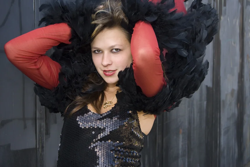 Florrie Red Wind