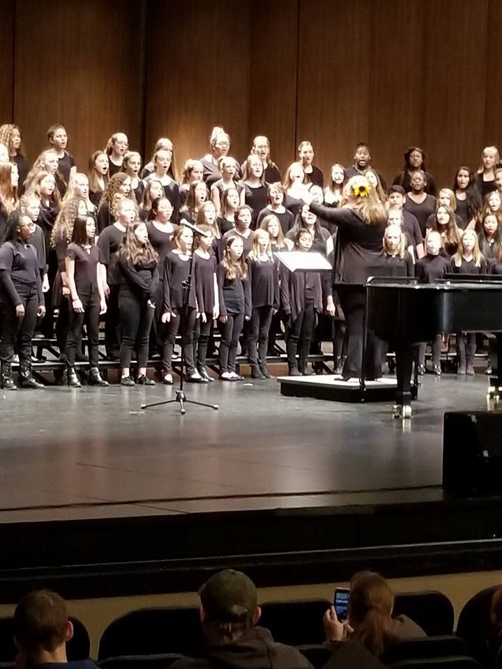 Conducting the 7/8 St. Louis Music Educators Association (SLMEA) All-Suburban Treble Honor Choir (2018)