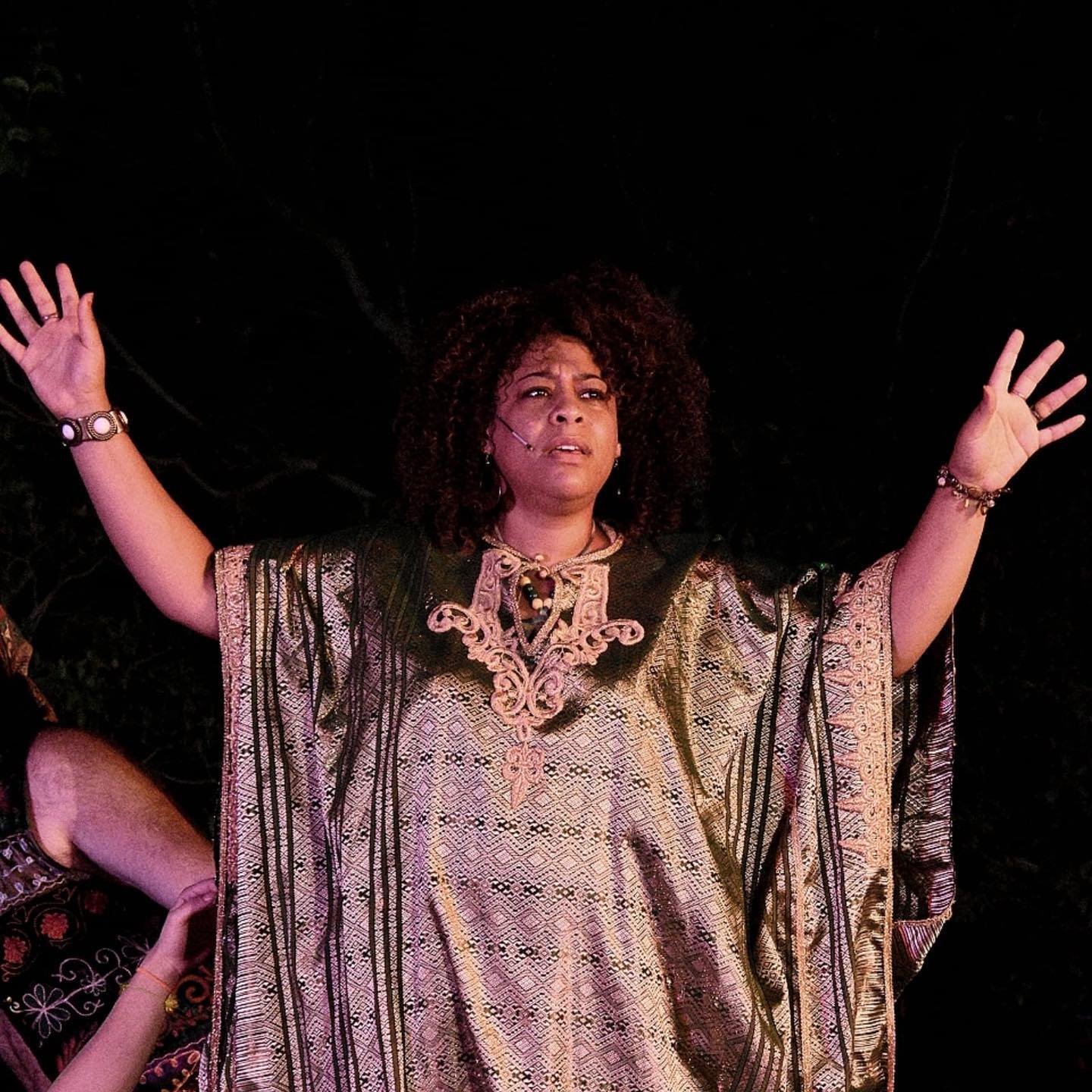 Karlina Covington as Dionne