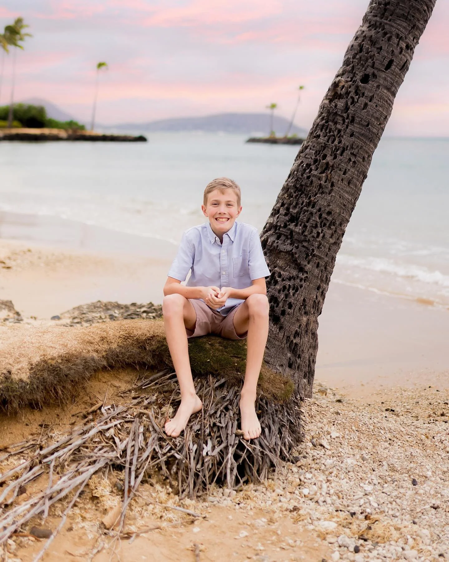 #oahuphotography #oahuphotographer #honolulu #hawaiiphotographer #honoluluphotographer #hawaiifamilyphotographer #oahuvacationphotographer #oahufamilyphotographer #marveloushawaii #honoluluphotographers #Waikikifamilyphotographer #honoluluphotographe