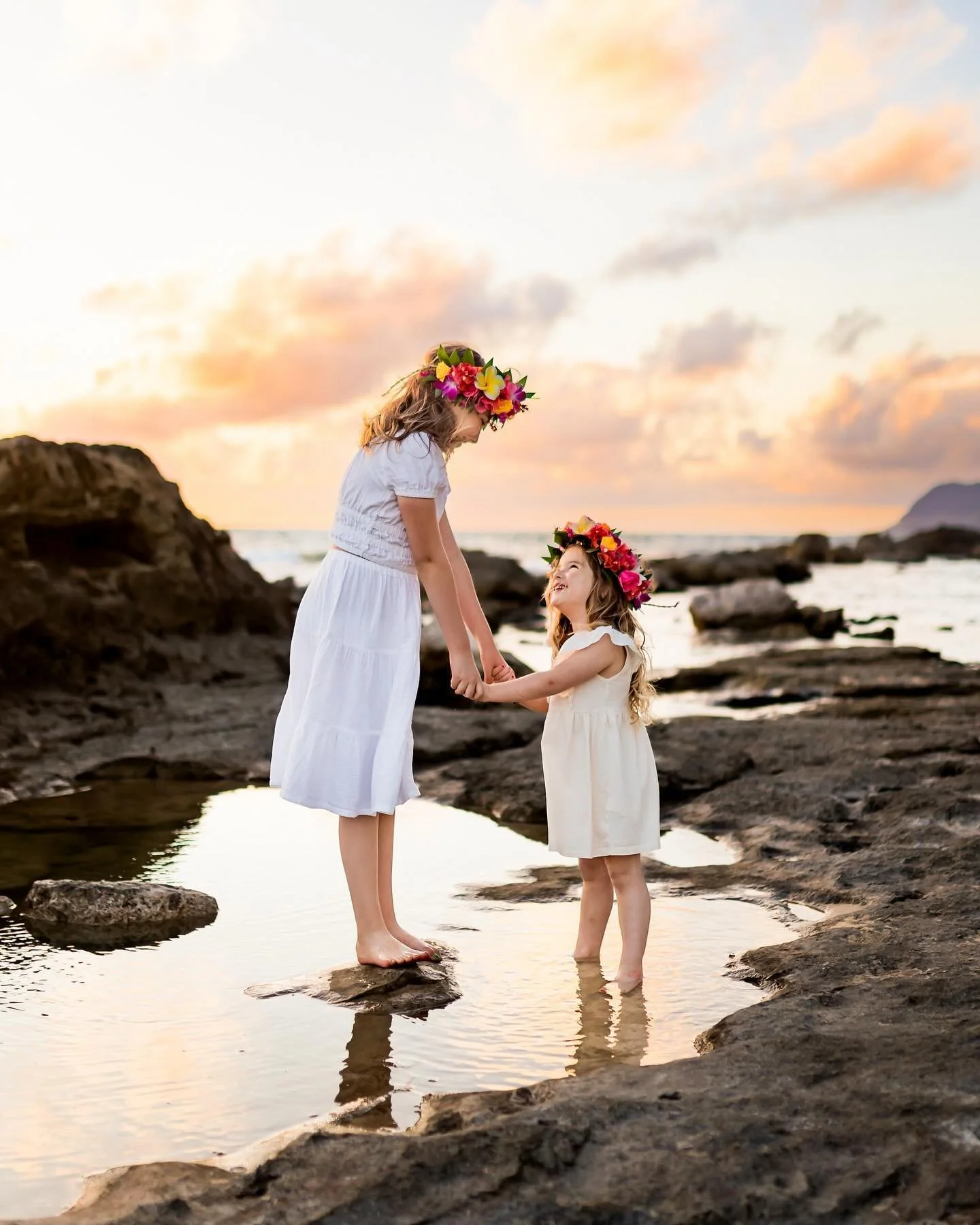 #oahuphotography #oahuphotographer #honolulu #hawaiiphotographer #honoluluphotographer #hawaiifamilyphotographer #oahuvacationphotographer #oahufamilyphotographer #marveloushawaii #honoluluphotographers #Waikikifamilyphotographer #honoluluphotographe
