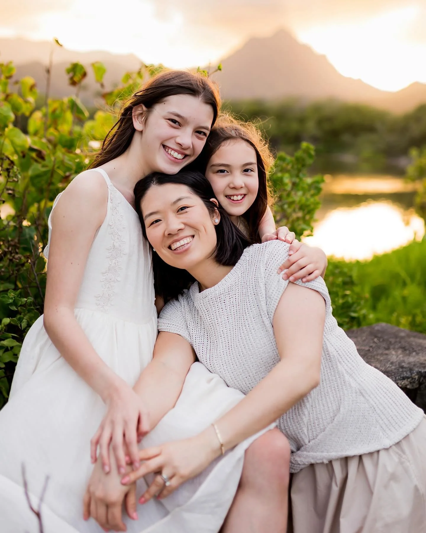 #oahuphotography #oahuphotographer #honolulu #hawaiiphotographer #honoluluphotographer #hawaiifamilyphotographer #oahuvacationphotographer #oahufamilyphotographer #marveloushawaii #honoluluphotographers #Waikikifamilyphotographer #honoluluphotographe