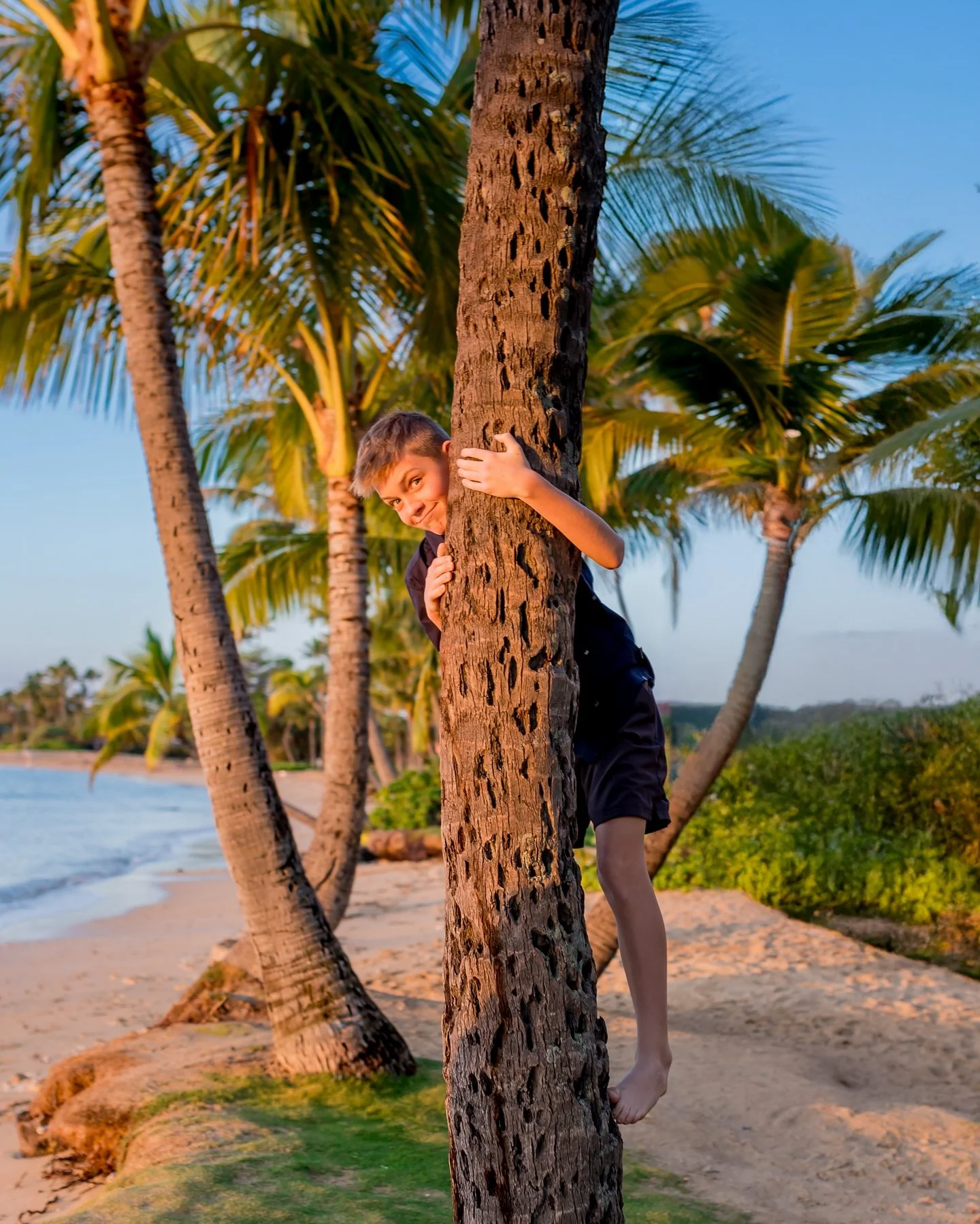 #oahuphotography #oahuphotographer #honolulu #hawaiiphotographer #honoluluphotographer #hawaiifamilyphotographer #oahuvacationphotographer #oahufamilyphotographer #marveloushawaii #honoluluphotographers #Waikikifamilyphotographer #honoluluphotographe