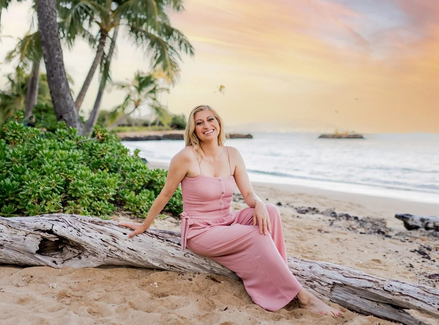 #oahuphotography #oahuphotographer #honolulu #hawaiiphotographer #honoluluphotographer #hawaiifamilyphotographer #oahuvacationphotographer #oahufamilyphotographer #honoluluphotographers #Waikikifamilyphotographer #honoluluphotographer #mauiphotograph