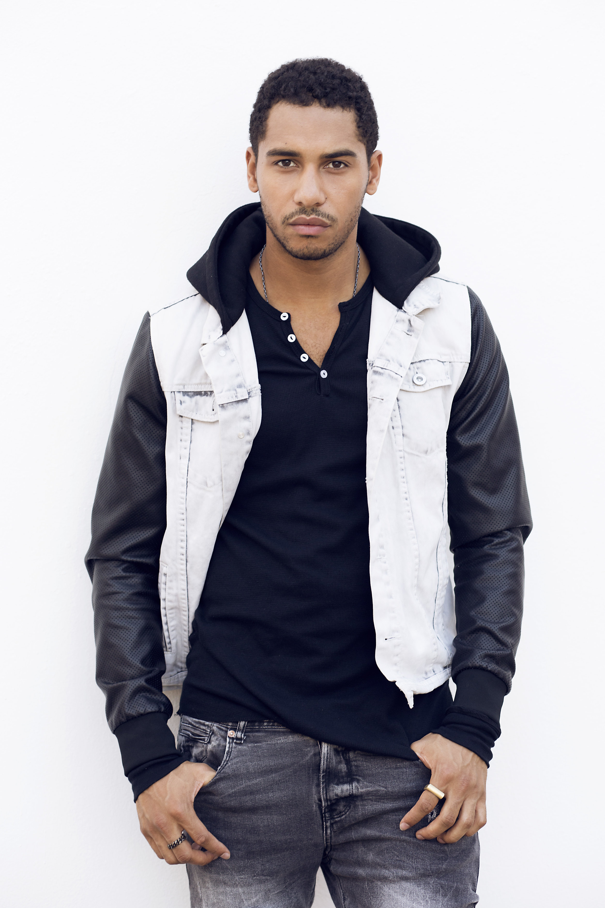 Elliot Knight_D_0642.jpg