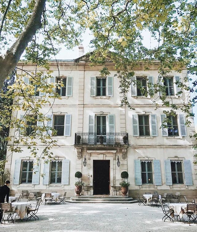 // Going to sleep dreaming of vacations in gorgeous French villas // pc: @margoandme