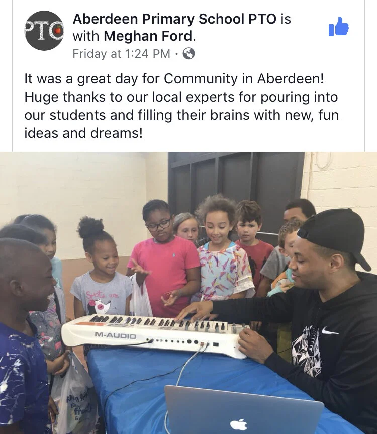 ME TEACHIG @ CAREER DAY.jpg