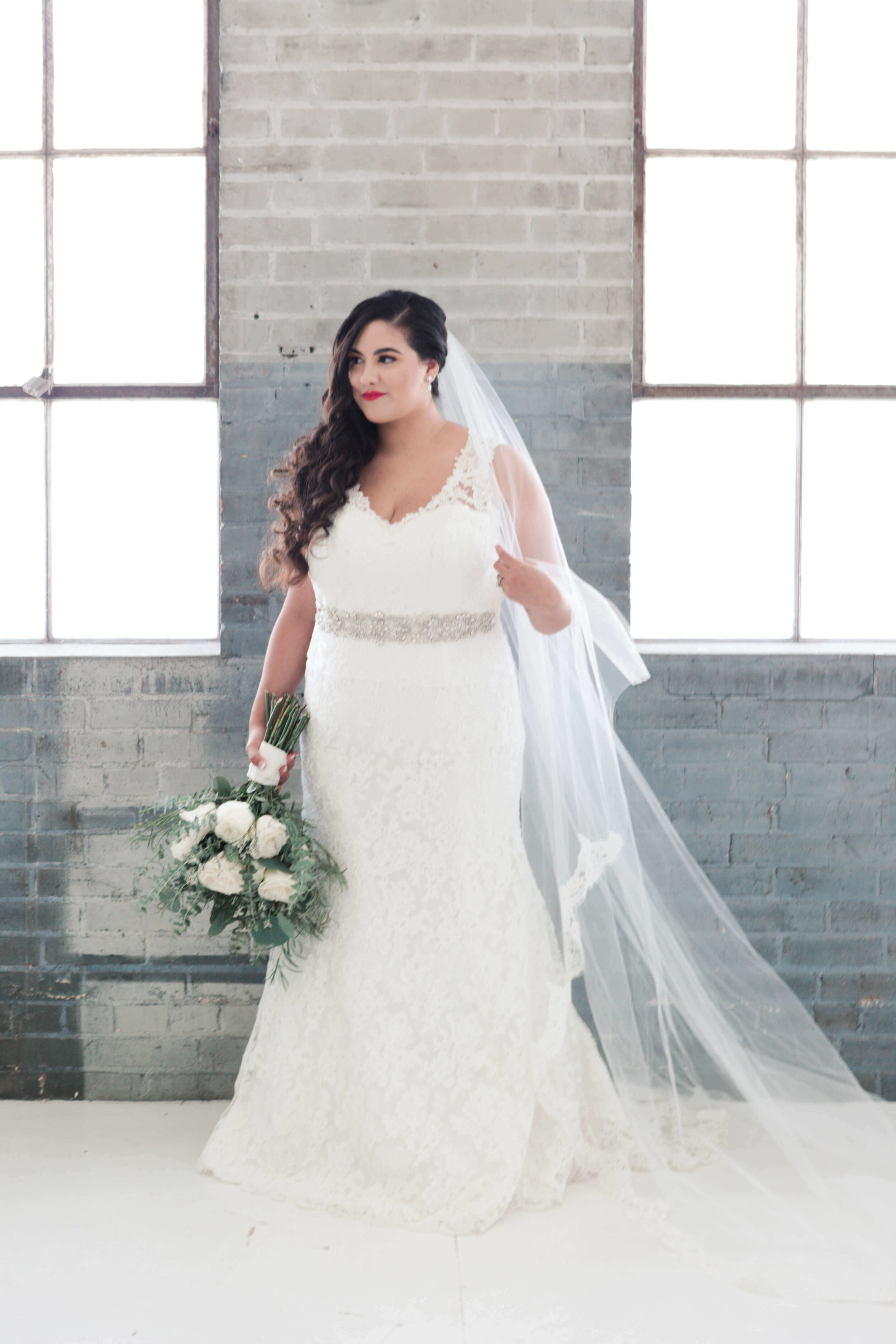 Amfibiekøretøjer procent straf Curvy and Plus Size Wedding Dresses in Houston, TX | Olivia's Bridal House