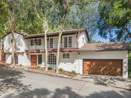9033 Hollywood Hills Rd - $1,265,000