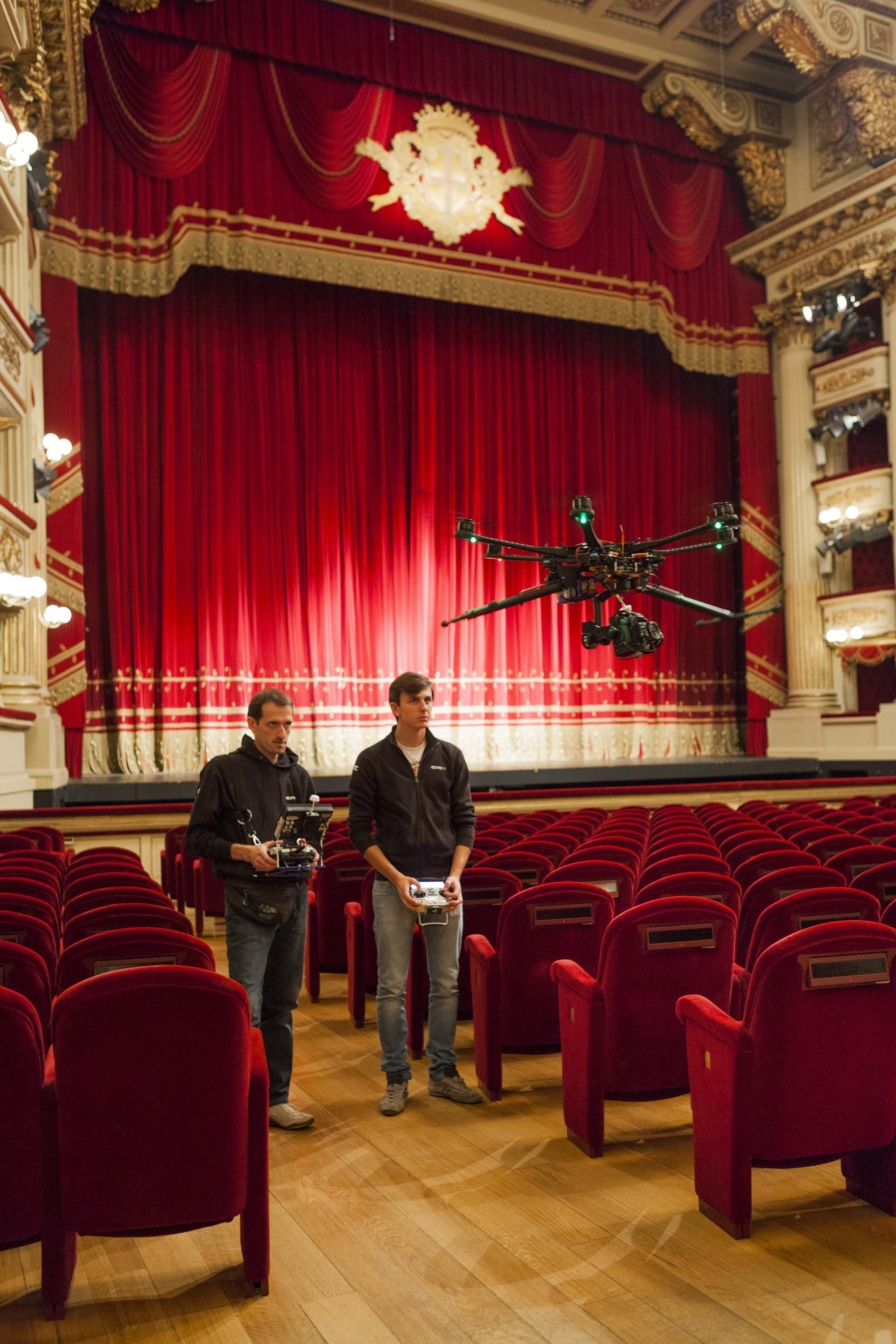 Set_Teatro_alla_Scala.jpg